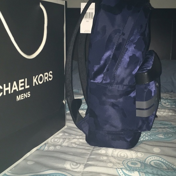 Authentic Michael Kors Kent Backpack Indigo/Grey - Picture 4 of 7